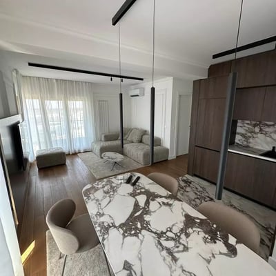 Alquiler a largo plazo de piso de 3 habitaciones 90 m² en Belgrado, Serbia
