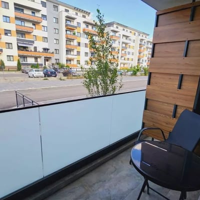 Долгосрочная аренда 1-комнатной квартиры в районе Tractoru, Брашов, Румыния