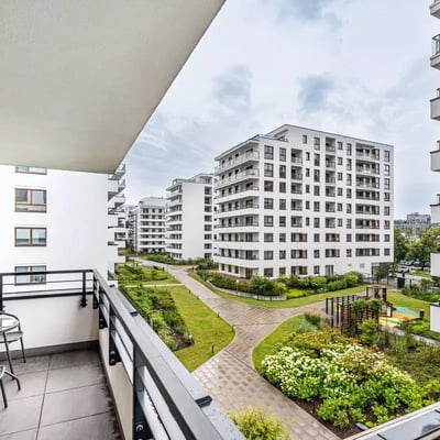 Alquiler a largo plazo de piso de 3 habitaciones 68 m² en el barrio Mokotów, Varsovia, Polonia