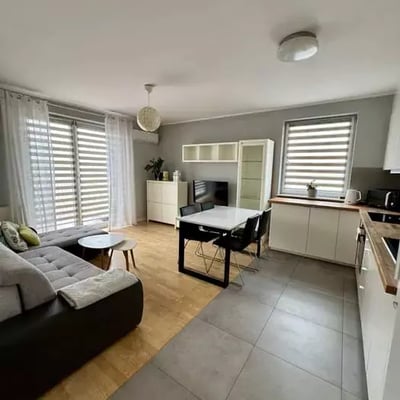 Долгосрочная аренда 3-комнатной квартиры 56 м² в районе Prądnik Biały, Краков, Польша