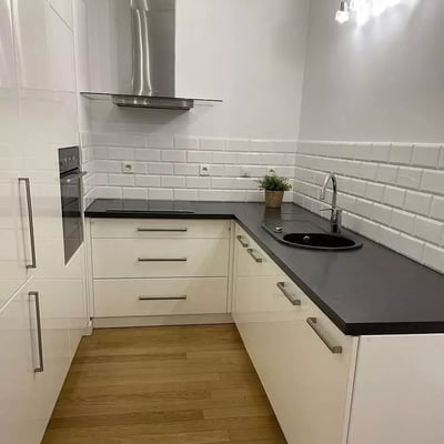 Location longue durée : appartement 2 pièces 34 m² dans le quartier Stary Mokotów, Varsovie, Pologne