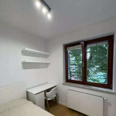 Location longue durée : appartement 2 pièces 34 m² dans le quartier Stary Mokotów, Varsovie, Pologne