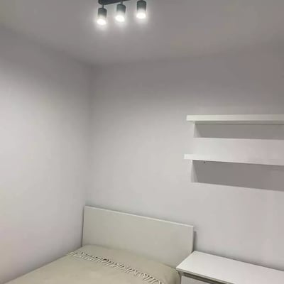 Location longue durée : appartement 2 pièces 34 m² dans le quartier Stary Mokotów, Varsovie, Pologne
