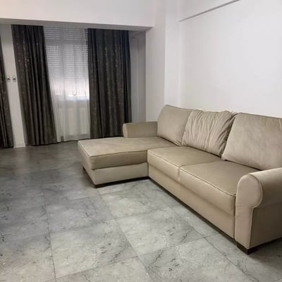 Location longue durée : studio de 33 m² à Constanța, Roumanie