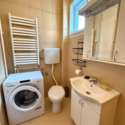 Location longue durée : appartement 2 pièces 72 m² dans le quartier Dedinje, Belgrade, Serbie