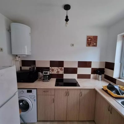 Долгосрочная аренда 1-комнатного дома 30 м² в районе Faleza Nord, Констанца, Румыния