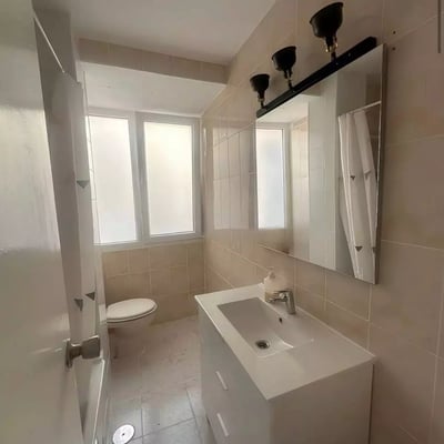 Langzeitmiete: 3-Schlafzimmer-Wohnung 100 m² in Alicante, Spanien