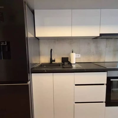 Alquiler a largo plazo de piso de 2 habitaciones y 41 m² en el barrio Zvezdara, Belgrado, Serbia