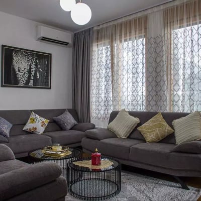Long-term rent of 4-room apartment 118 m² in New Belgrade, Belgrade, Serbia