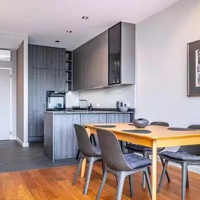 Долгосрочная аренда 2‑комнатной квартиры 76 м² в районе Stary Mokotów, Варшава, Польша