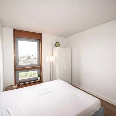 Long-term rental of a 4-room apartment, 91 m², in the 15th district of Paris, France