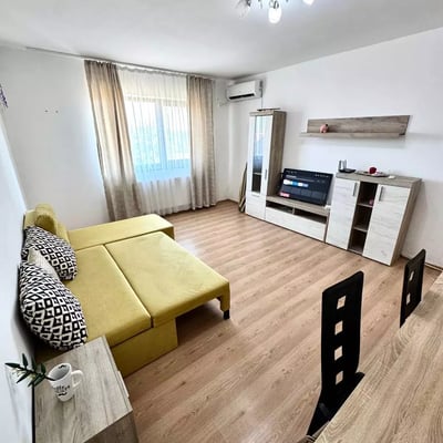 Alquiler a largo plazo de un piso de 2 habitaciones, 65 m², en Bucarest, Rumanía