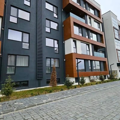 Langzeitmiete: 3-Zimmer-Wohnung 90 m², in Tomis Plus, Constanța, Rumänien