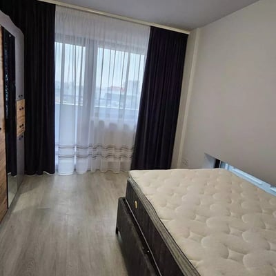 Langzeitmiete: 3-Zimmer-Wohnung 90 m², in Tomis Plus, Constanța, Rumänien