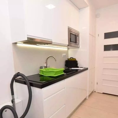 Langzeitmiete: 3-Zimmer-Wohnung 50 m², in Port Popowice, Breslau, Polen