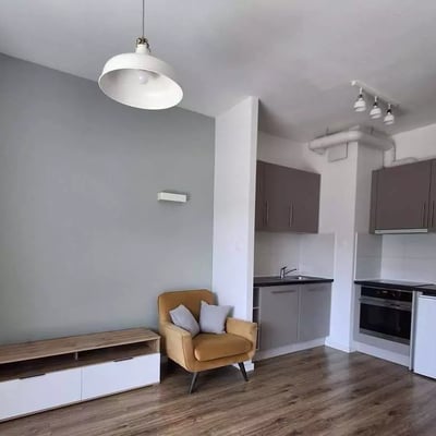 Long-term rental of a studio apartment, 29 m², Krakow, Poland