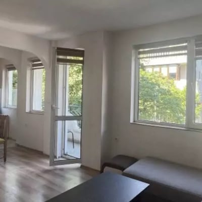 Langzeitmiete: 1+1-Wohnung, Stadtteil Operata, Varna, Bulgarien