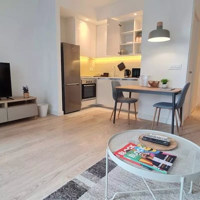 Langfristige Miete eines 30 m² großen Studios im BW Aria, Belgrad, Serbien