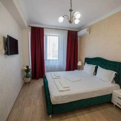Langfristige Miete einer 3-Zimmer-Wohnung, 70 m², im Stadtteil Mamaia, Constanța, Rumänien