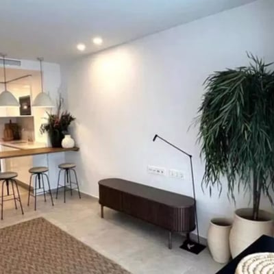 Долгосрочная аренда 2-спальной квартиры площадью 85 м² в Аликанте, Испания