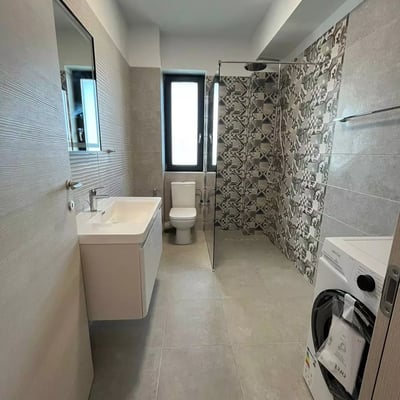 Долгосрочная аренда 2-комнатной квартиры, 55 м², в районе Мамая, Констанца, Румыния