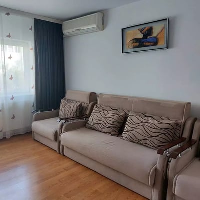 Location longue durée d’un appartement 2 pièces, 65 m², dans le quartier Faleza Nord, Constanța, Roumanie