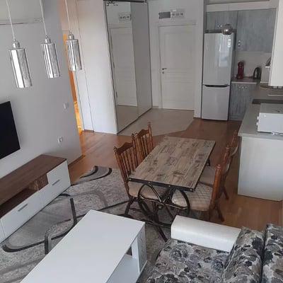 Alquiler a largo plazo de un piso con 1 dormitorio, Varna, Bulgaria
