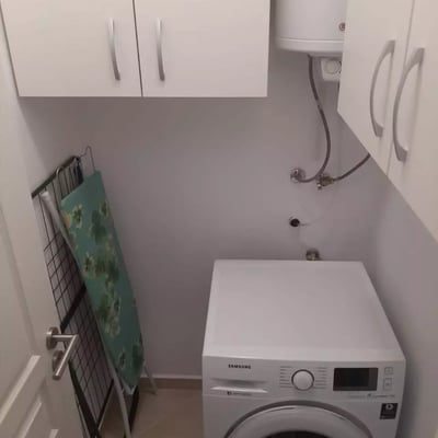 Alquiler a largo plazo de un piso con 1 dormitorio, Varna, Bulgaria