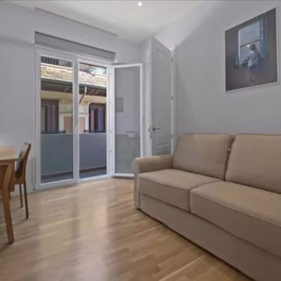 Langfristige Vermietung einer 3-Schlafzimmer-Wohnung, 150 m², in Alicante, Spanien