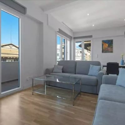 Langfristige Vermietung einer 3-Schlafzimmer-Wohnung, 150 m², in Alicante, Spanien