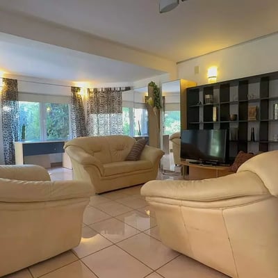 Долгосрочная аренда 3-комнатной квартиры, 125 м², в районе Tomis Plus, Констанца, Румыния