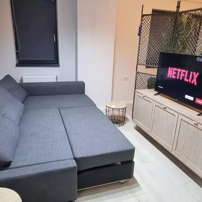 Location longue durée d’un appartement de 2 pièces, 40 m², Campus, Constanța, Roumanie