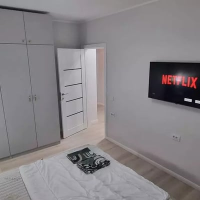 Location longue durée d’un appartement de 2 pièces, 40 m², Campus, Constanța, Roumanie