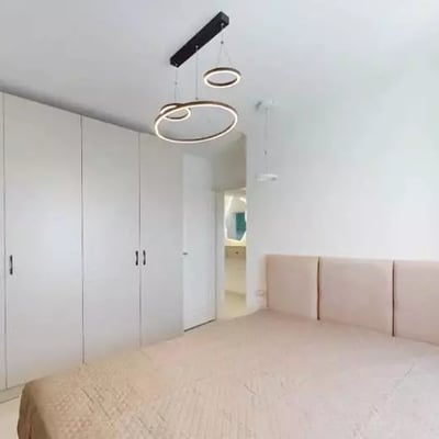 Location longue durée d’un appartement de 3 pièces, 70 m², dans le quartier Faleza Nord, Constanța, Roumanie