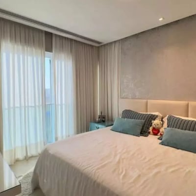 Location longue durée d’un appartement de 4 chambres, 266 m², dans le quartier Barra da Tijuca, Rio de Janeiro, Brésil