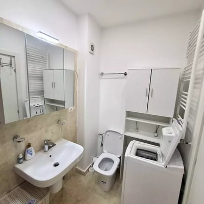 Langfristige Vermietung einer 2-Zimmer-Wohnung in Bukarest, Rumänien