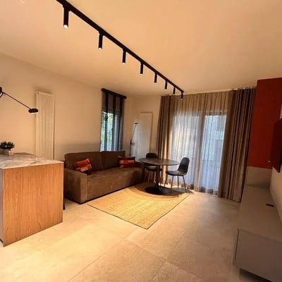 Alquiler a largo plazo de un piso de 2 habitaciones 41 m², distrito Bronowice Wielkie, Cracovia, Polonia