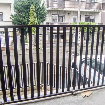 Location longue durée d’un appartement de 2 pièces, 54 m², Voždovac, Belgrade, Serbie