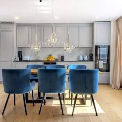 Long-term rental of a 4-room apartment, 129 m², Wola, Warsaw, Poland
