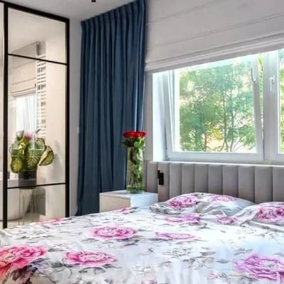 Long-term rental of a 4-room apartment, 129 m², Wola, Warsaw, Poland