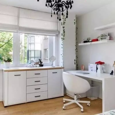 Long-term rental of a 4-room apartment, 129 m², Wola, Warsaw, Poland