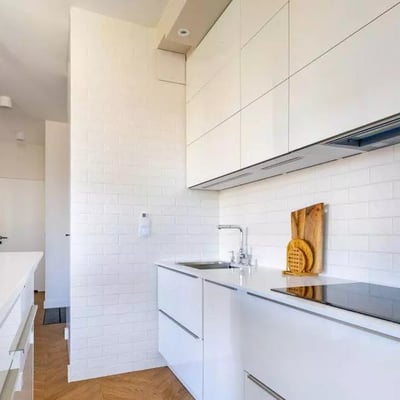 Alquiler a largo plazo de un piso de 3 habitaciones, 63 m², Wola, Varsovia, Polonia