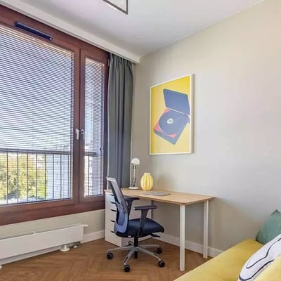 Alquiler a largo plazo de un piso de 3 habitaciones, 63 m², Wola, Varsovia, Polonia