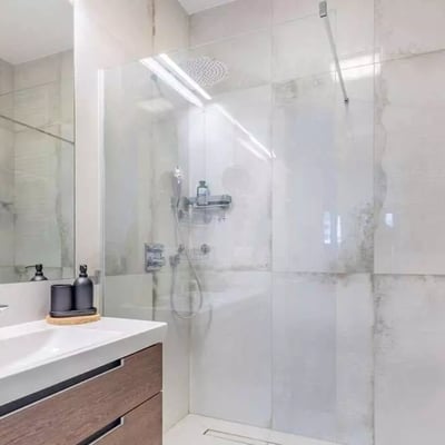 Alquiler a largo plazo de un piso de 3 habitaciones, 63 m², Wola, Varsovia, Polonia