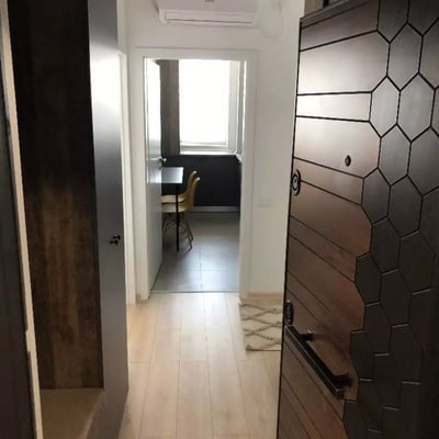Location longue durée d’un appartement de 2 pièces, 60 m², à Constanța, Roumanie