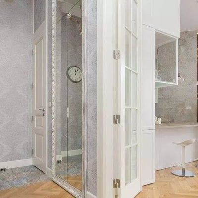 Langzeitmiete einer einzigartigen 3-Zimmer-Wohnung, 96 m², im Stadtteil Śródmieście Północne, Warschau, Polen