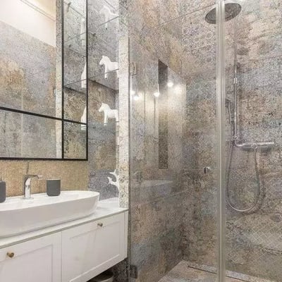 Langzeitmiete einer einzigartigen 3-Zimmer-Wohnung, 96 m², im Stadtteil Śródmieście Północne, Warschau, Polen