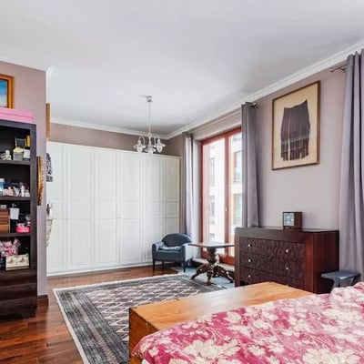 Long-term rental of a 3-room apartment, 110 m², in Śródmieście Południowe, Warsaw, Poland