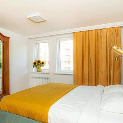 Долгосрочная аренда 4-комнатной квартиры, 93 м², в районе Śródmieście Północne, Варшава, Польша