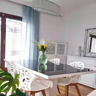 Long-term rental of a 4-room apartment, 105 m², in Wilanów district, Warsaw, Poland